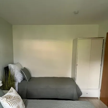 Design-terrasse-7 Personen-netflix-garage-seenah *