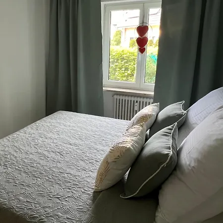 Design-terrasse-7 Personen-netflix-garage-seenah * Radolfzell am Bodensee