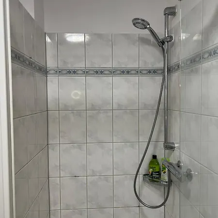 Design-terrasse-7 Personen-netflix-garage-seenah *