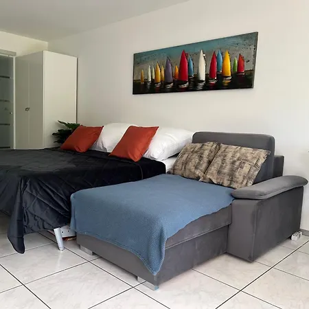 Design-terrasse-7 Personen-netflix-garage-seenah Apartman