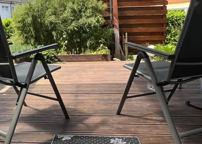 Design-terrasse-7 Personen-netflix-garage-seenah